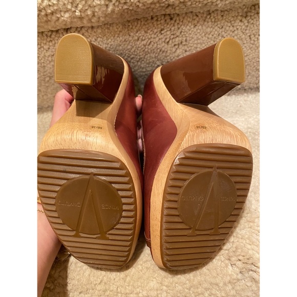 New Vince Camuto Keller Platform Block Heel - 8 - Picture 4 of 5